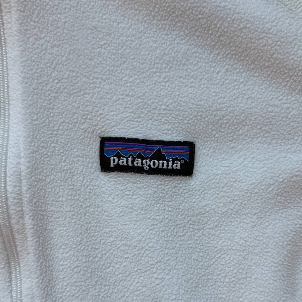 Patagonia Women's White Fleece Quarter Zip - Picture 2 of 4